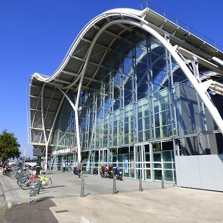 37M2 Lumineux Face Gare Sncf, Wifi Et Cafe Et The Offerts Apartment Orléans Exterior photo